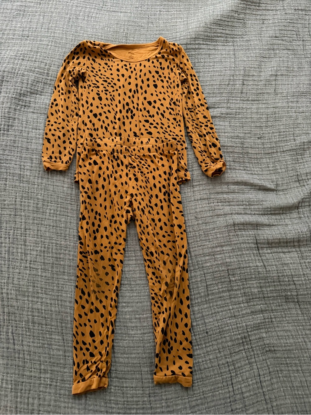 Kyte spotted pajamas